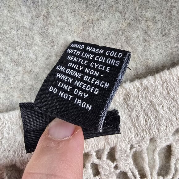 Rue21 Womens XL Crochet Lace Blouse Ivory Tassel Accent Semi-Sheer Boho Style - Picture 5 of 7